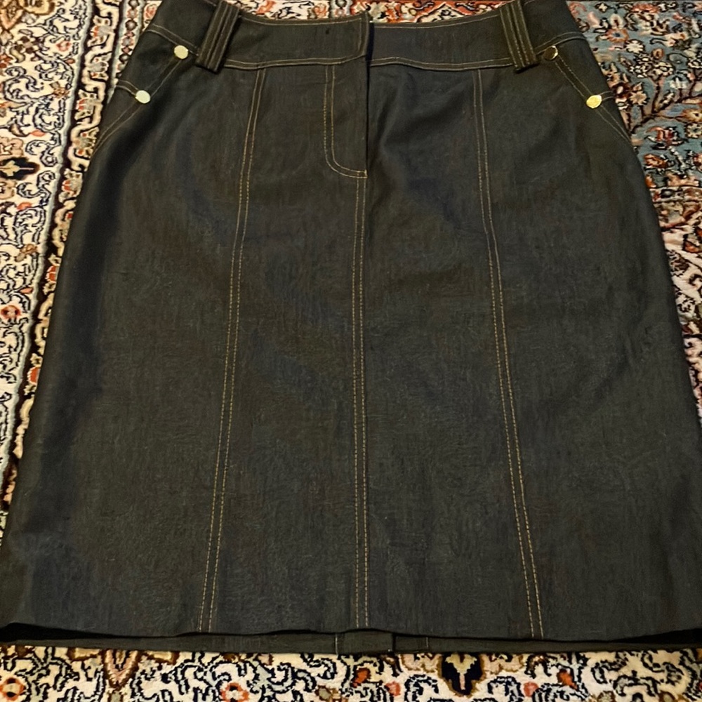 Fabulous Nygard dressy dark gray/black “jean” skirt with gold button accents.